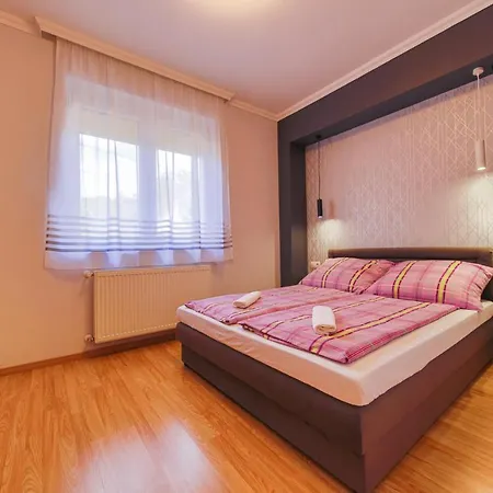 Apartament Kalvin Utcai *