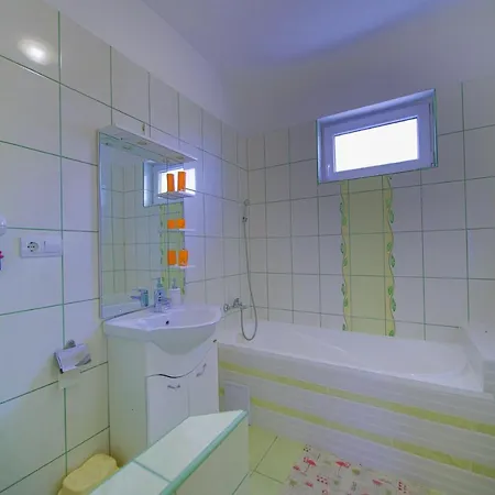 Kalvin Utcai Apartment *