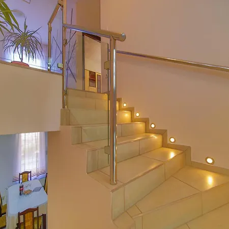 Apartament Kalvin Utcai *