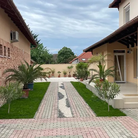 Kalvin Utcai Apartmán *
